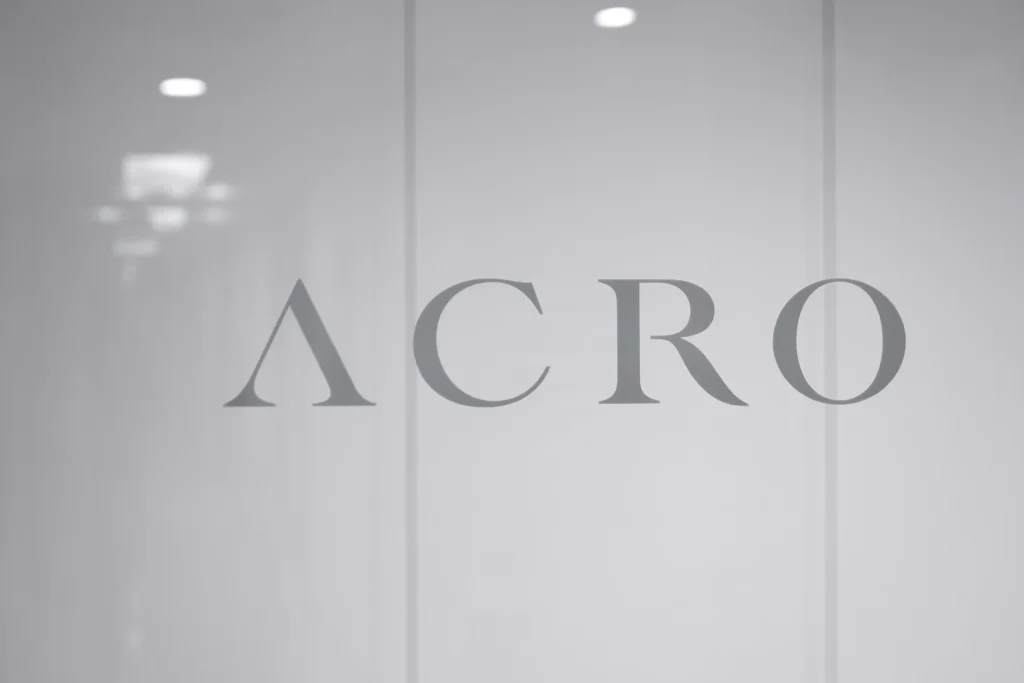 ACRO TRAINING & STUDIO
